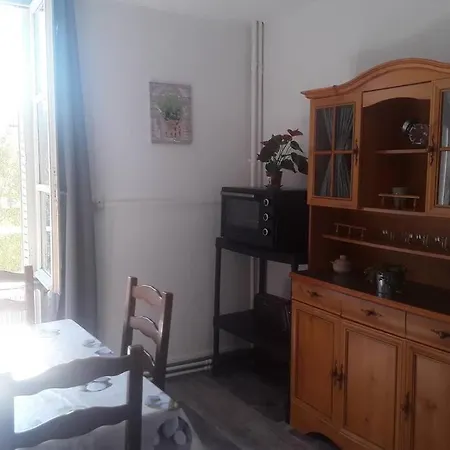 Chaleureux De 82m2 Proche De Vulcania 公寓 Pontaumur