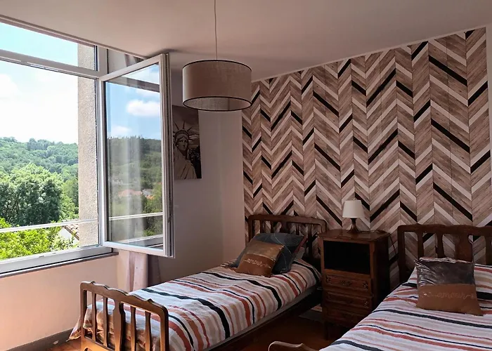 Chaleureux De 82m2 Proche De Vulcania